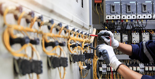 Professional Electrician technician working in Waverly, MN